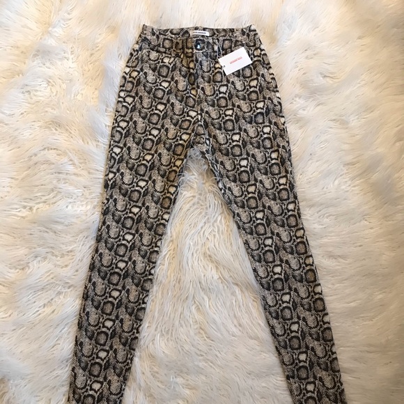 NWT Good American Jeans - Picture 3 of 3